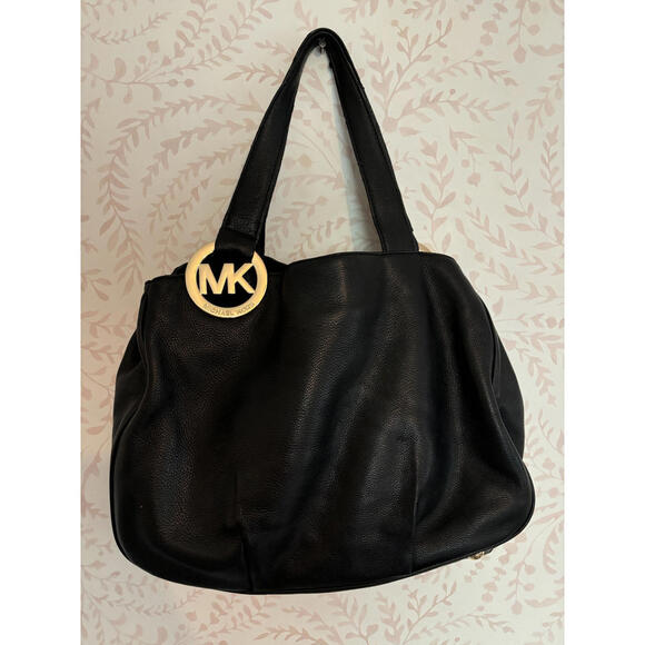 NWOT Michael Kors Black Leather Fulton East/West Tote Bag with Logo Charm - Picture 6 of 9